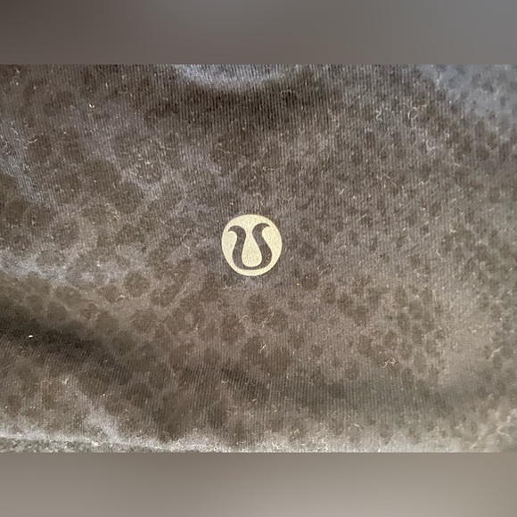 Lululemon Leggings - Mid Rise Faint Snake Print - Picture 3 of 5